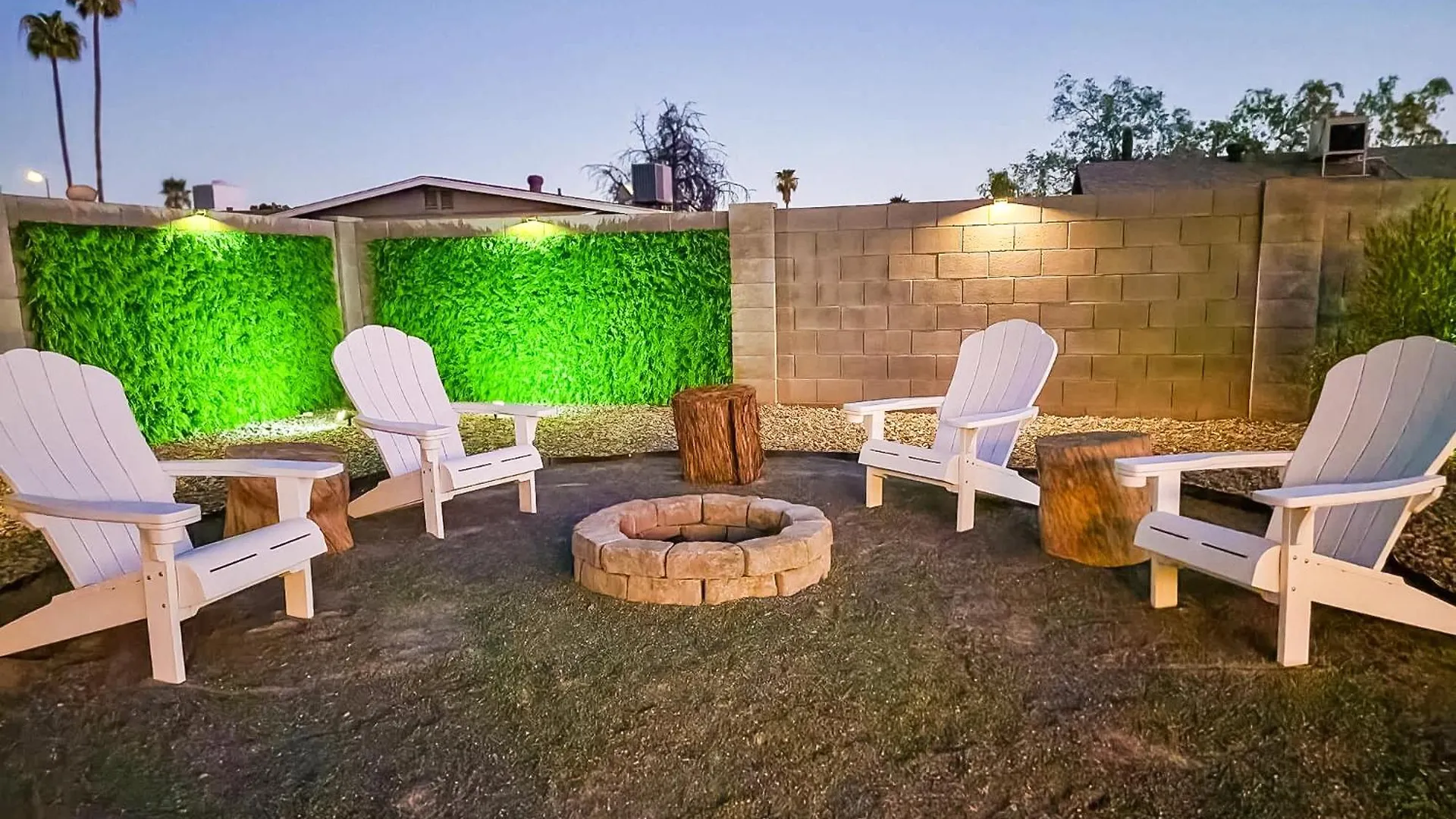 Holiday home Renovated Retreat! Cozy Firepit Nights Await! Villa Phoenix